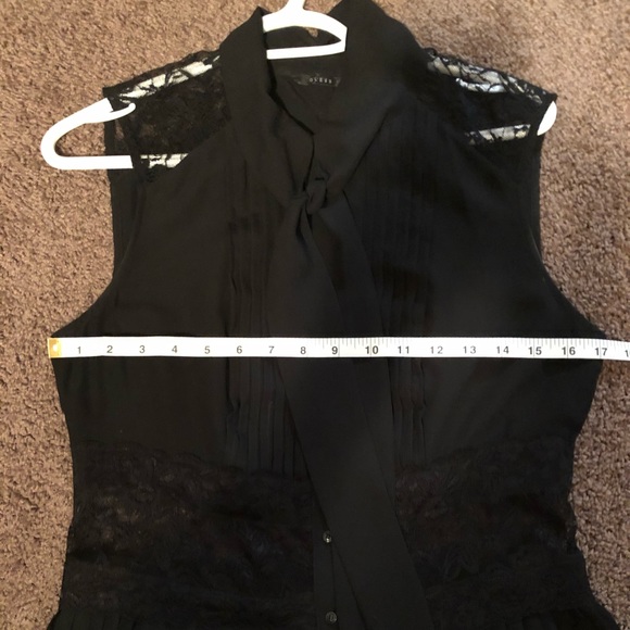 Guess Button Down Top Medium - Picture 8 of 8